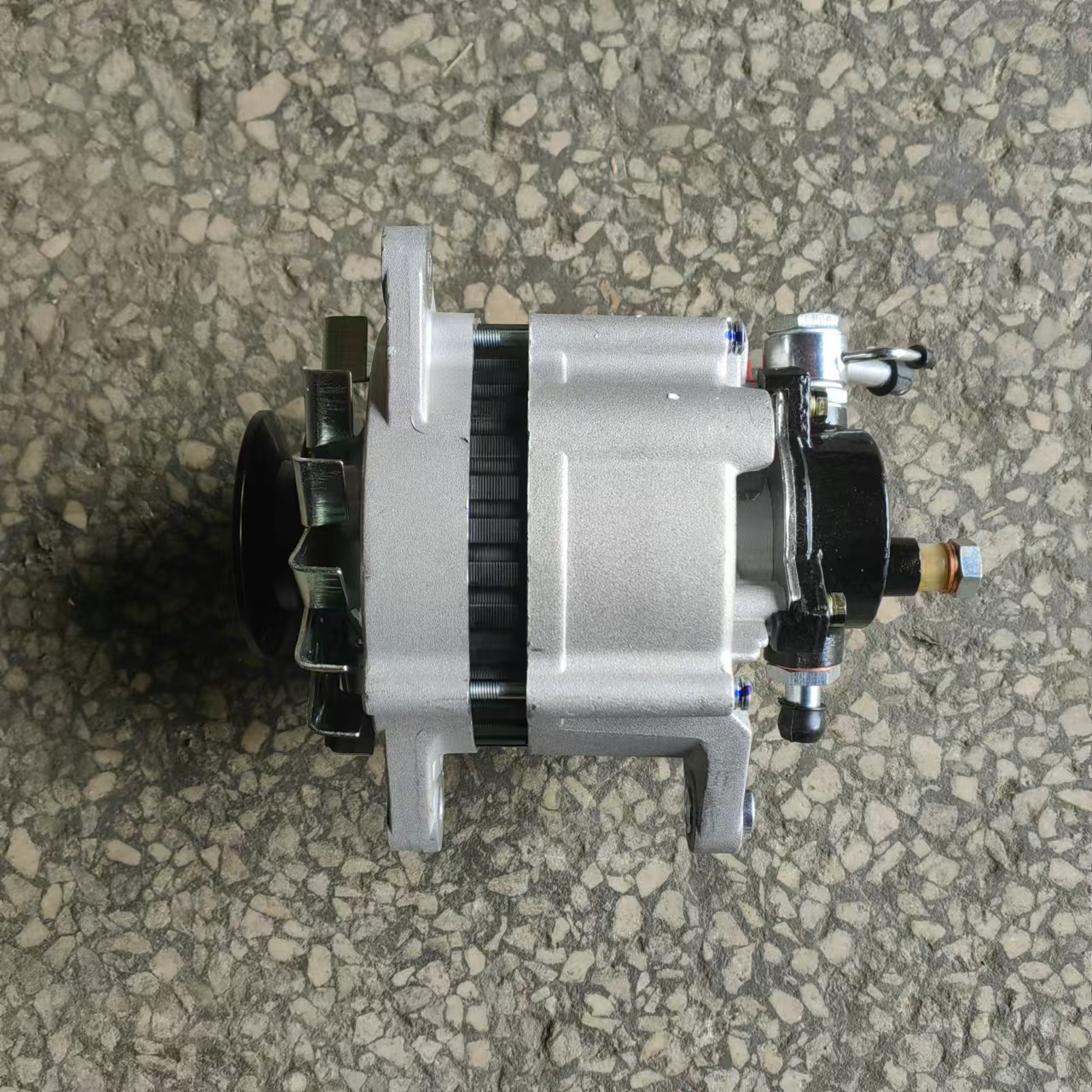 ATG20005 Aftermarket Part 24V 35A Alternator 8940723300  8943897721 LR225-408C For Isuzu Truck Diesel 4BE1 4BC2 4BD1