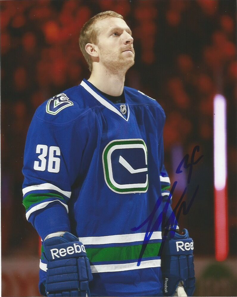 Vancouver Canucks Jannik Hansen Signed Autographed 8x10 Photo Poster painting COA