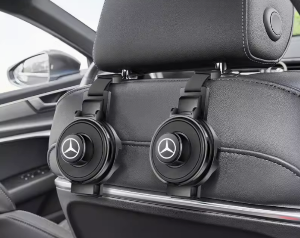 Multifunctional vehicle built-in rack water cup holder mobile phone holder