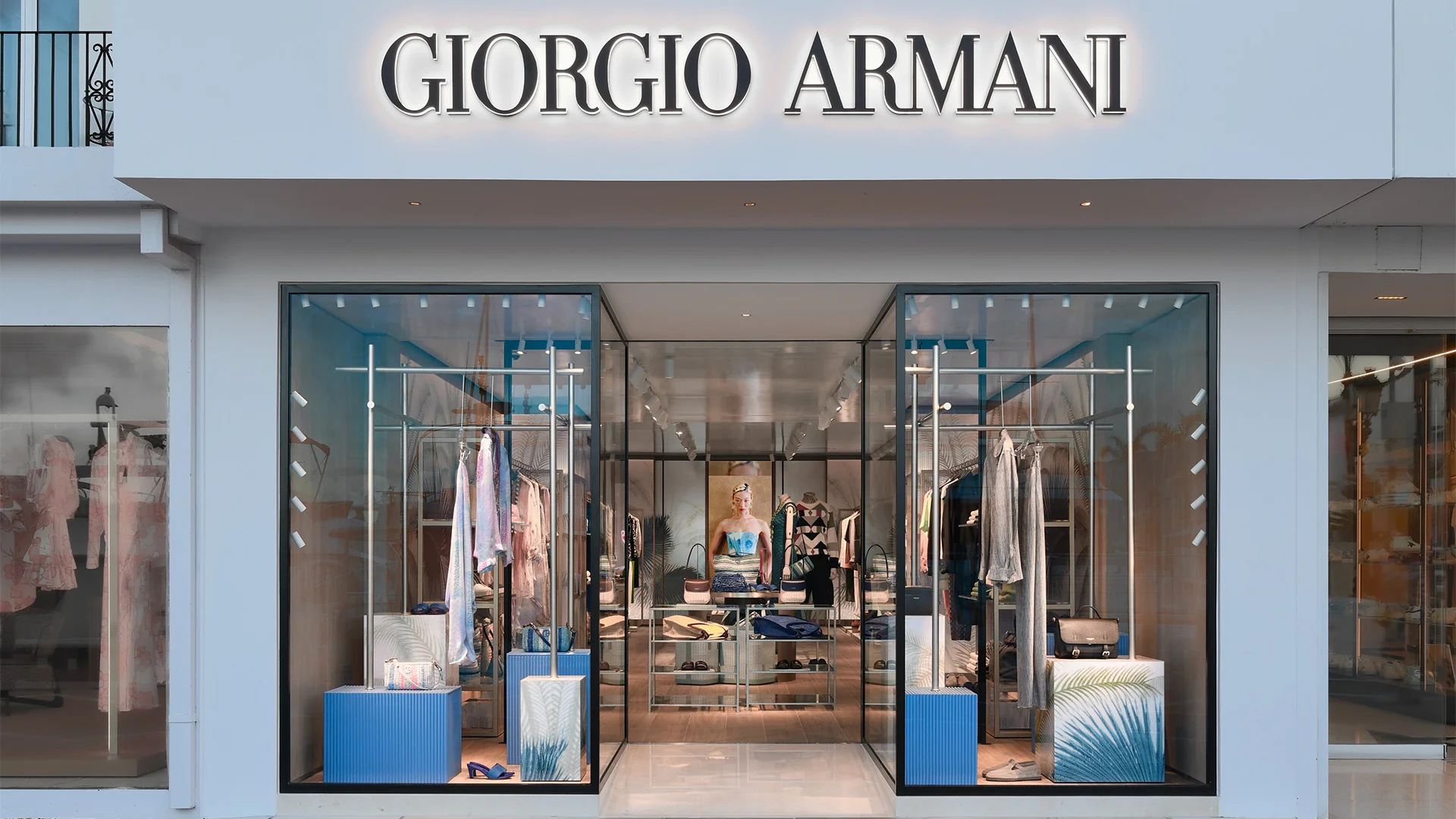 Giorgio Armani Puerto Banús v Marbelli | Armani
