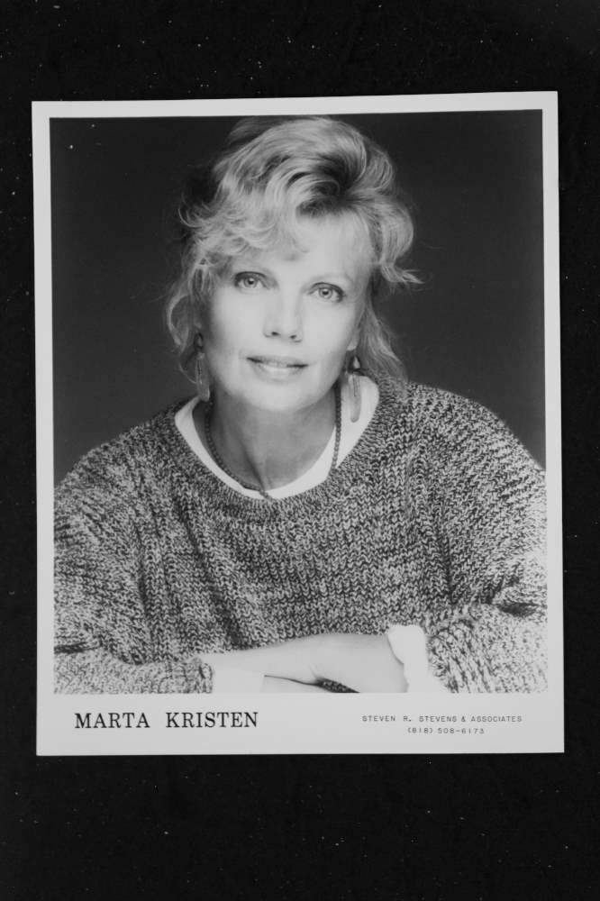 Marta Kristen - 8x10 Headshot Photo Poster painting - Lost In Space - RARE