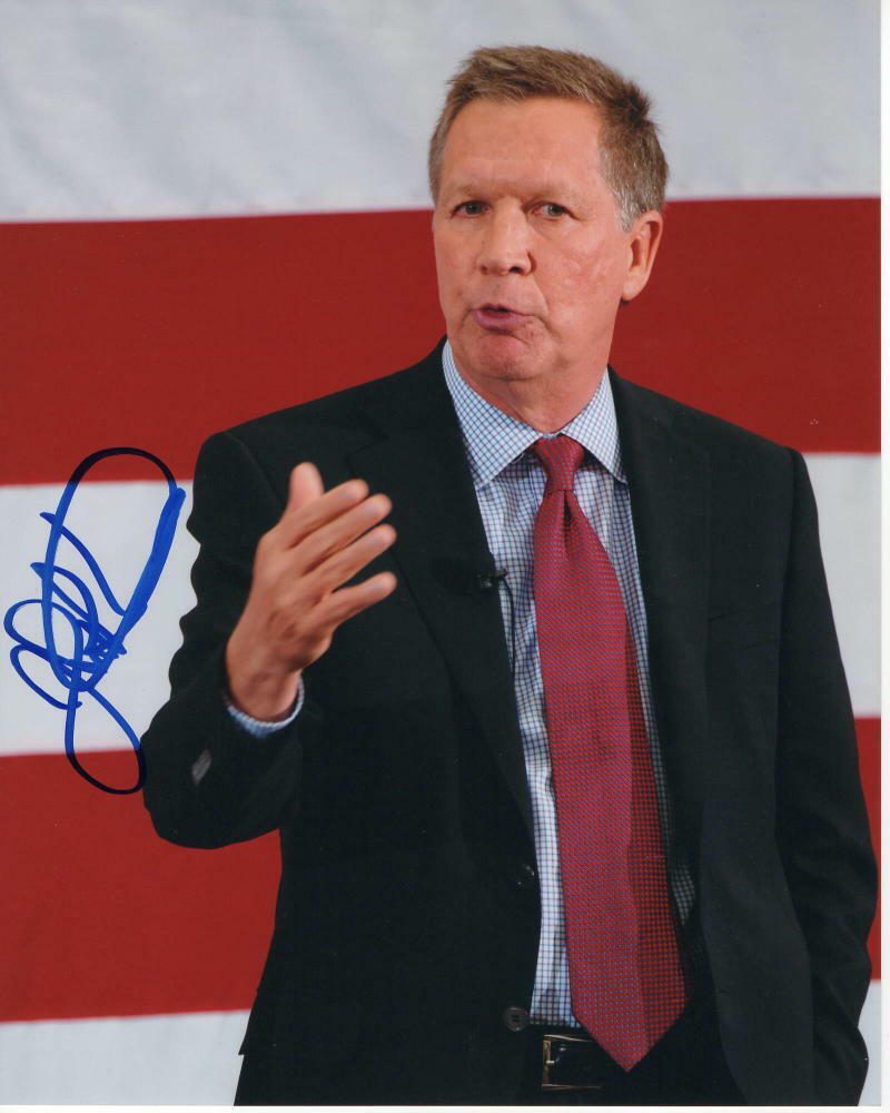 JOHN KASICH SIGNED AUTOGRAPH 8X10 Photo Poster painting - OHIO GOVERNOR, 2020, DONALD TRUMP