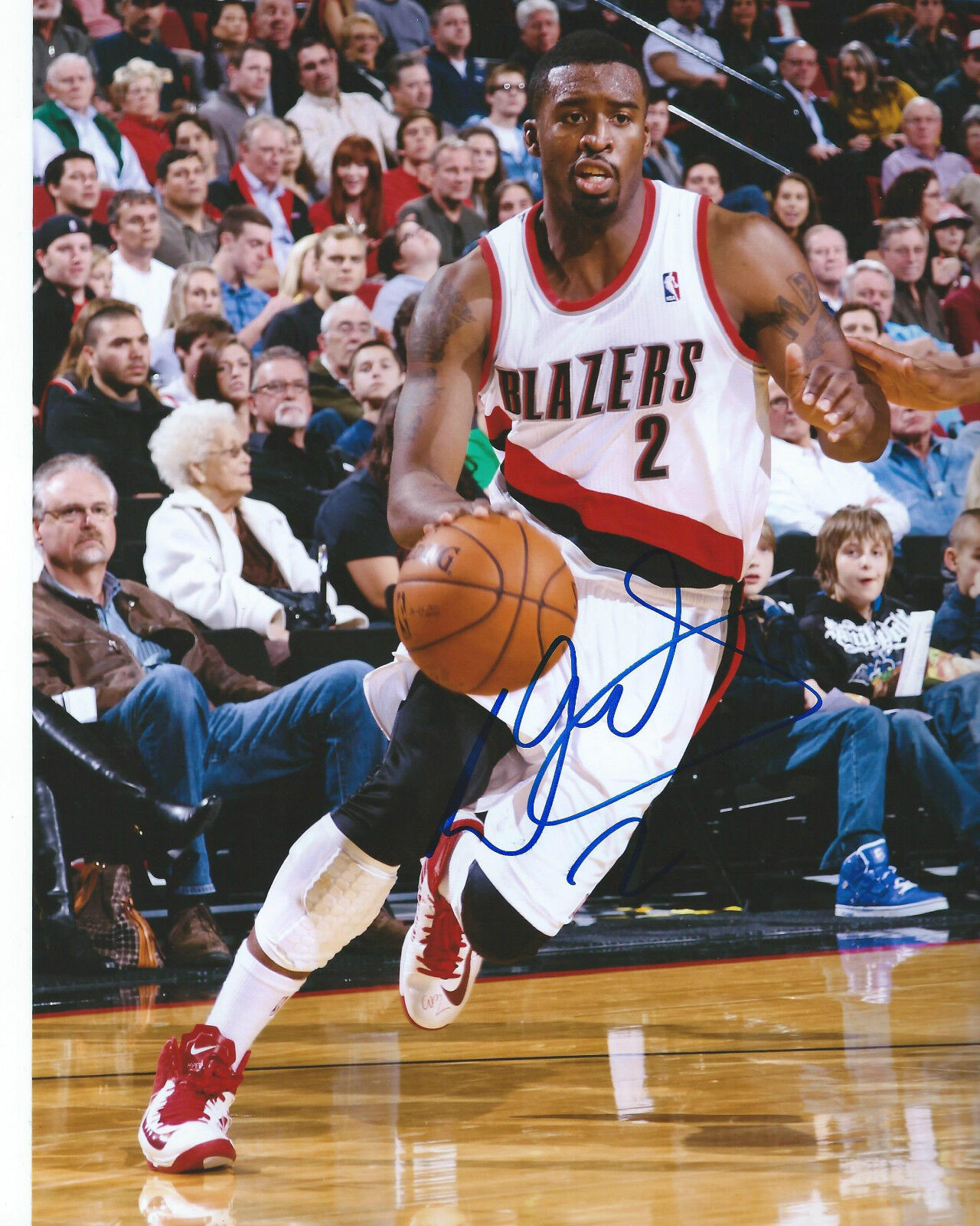 Wesley Matthews *PORTLAND TRAILBLAZERS* Signed 8x10 Photo Poster painting W3 COA GFA