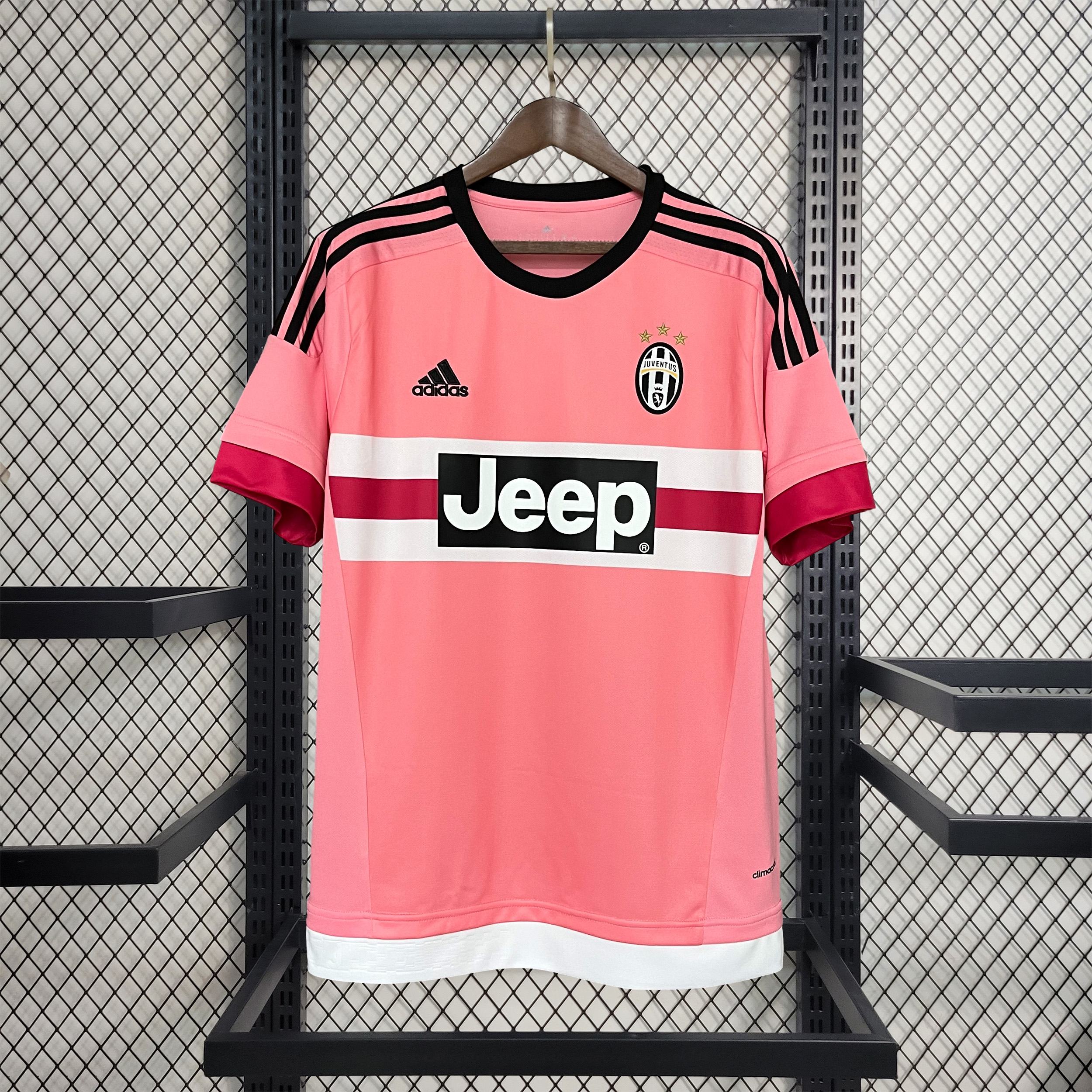 Retro Juventus 2015-16 Away Stadium Jersey