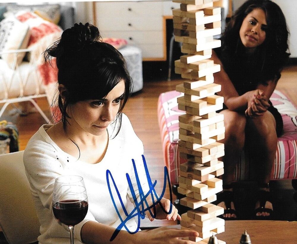 * CRISTIN MILIOTI * signed autographed 8x10 Photo Poster painting * A to Z * * 1