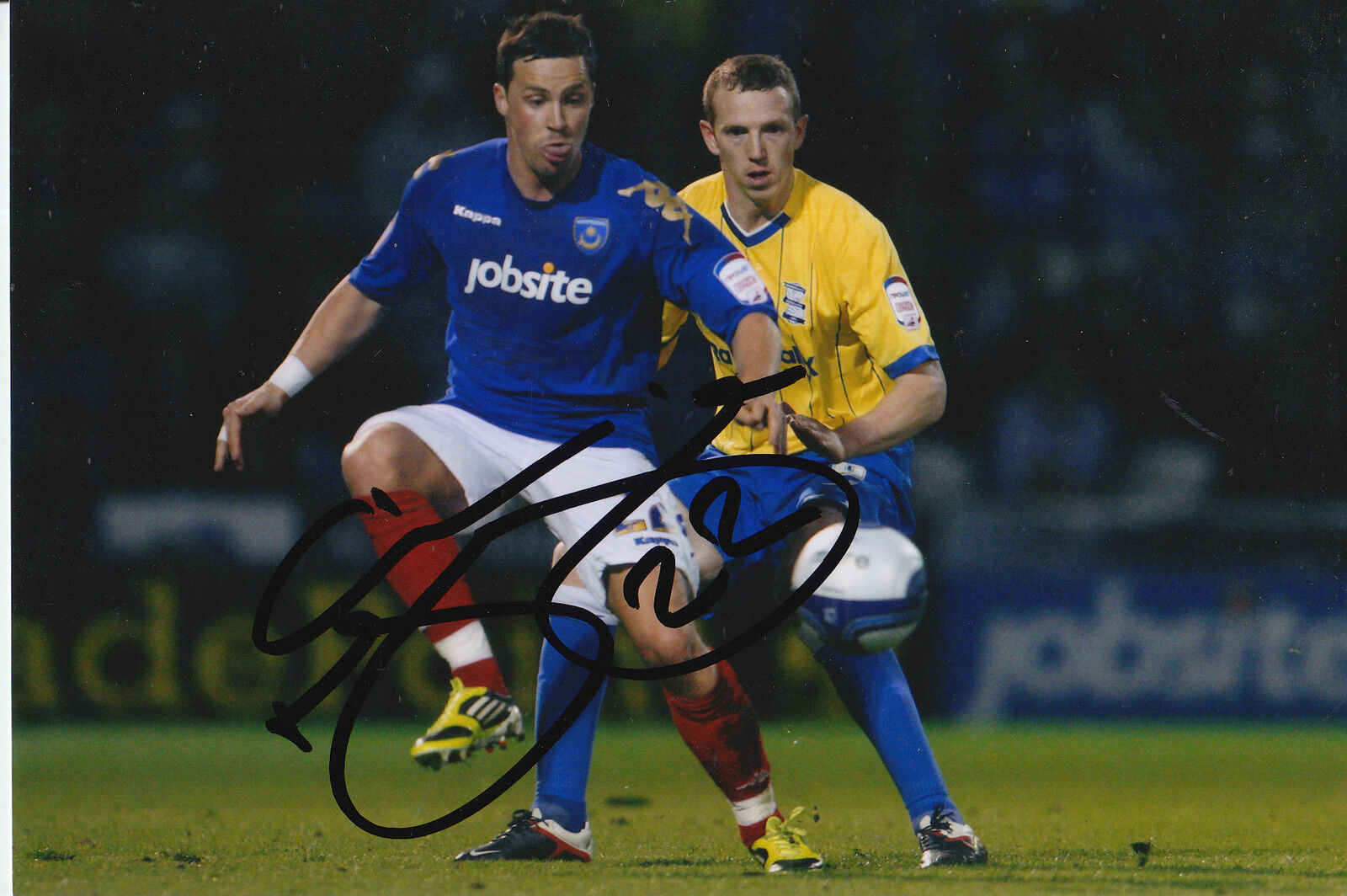 PORTSMOUTH HAND SIGNED CHRIS MAGUIRE 6X4 Photo Poster painting.