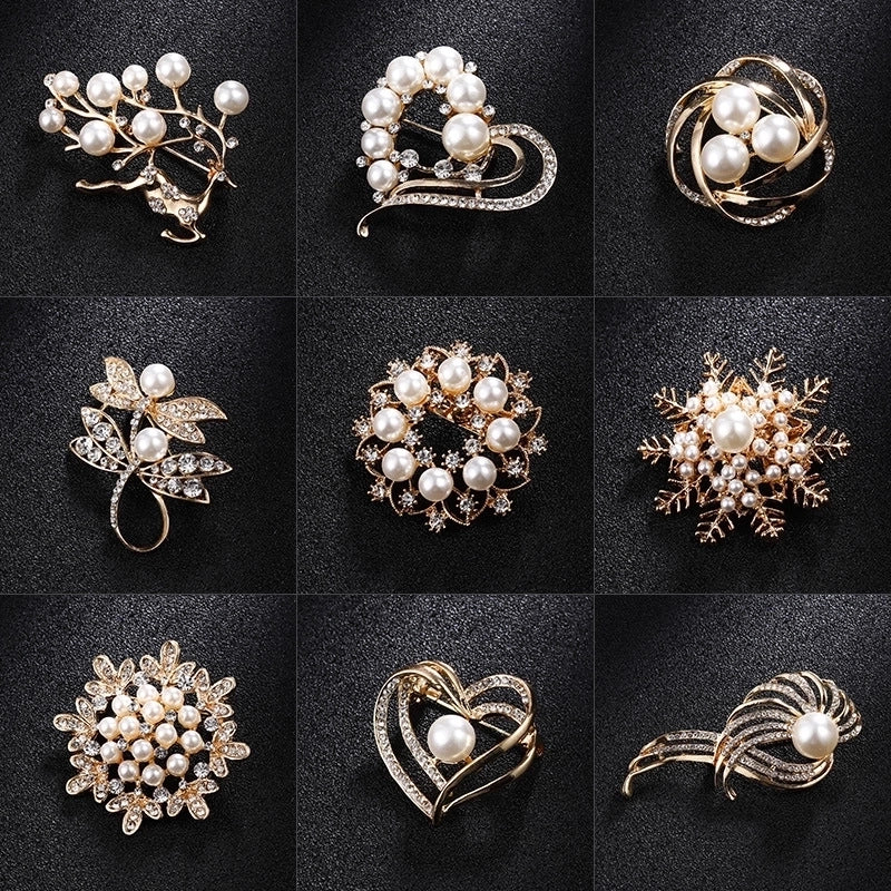 Glam Pin Geometric Alloy Inlay Artificial Pearls Rhinestones Women'S Brooches