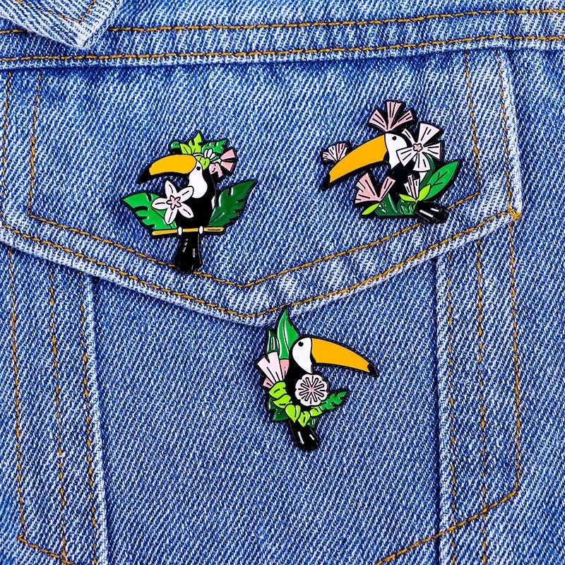 Casual Cartoon Style Cute Crow Animal Parrot Alloy Unisex Brooches