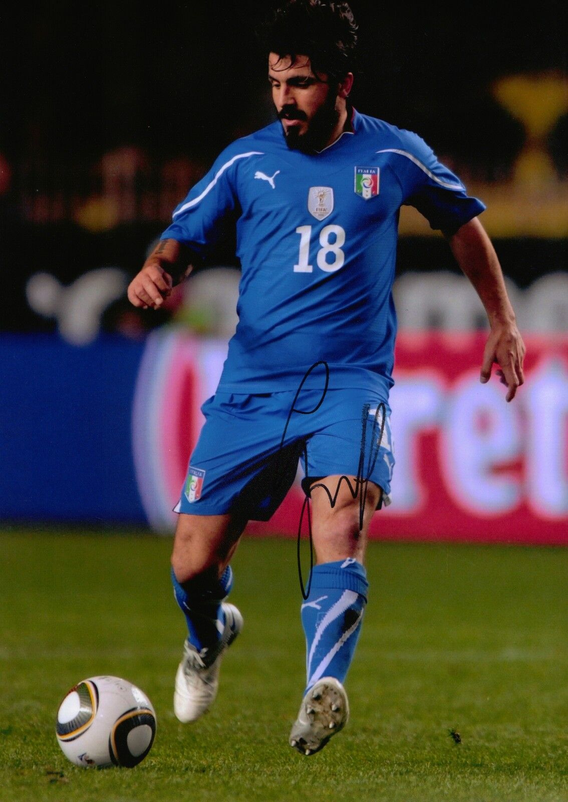 Gennaro Gattuso Genuine Hand Signed 12x8 Photo Poster painting Italy World Cup Winner (1862)