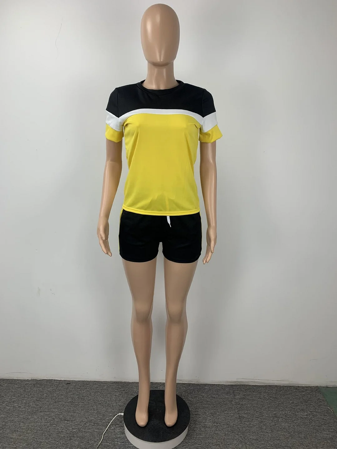 CM.YAYA Active Patchwork Sweatsuit Women's Set Tee Tops and Shorts Matching Set Jogger Tracksuit Two 2 Piece Set Fitness Outfit