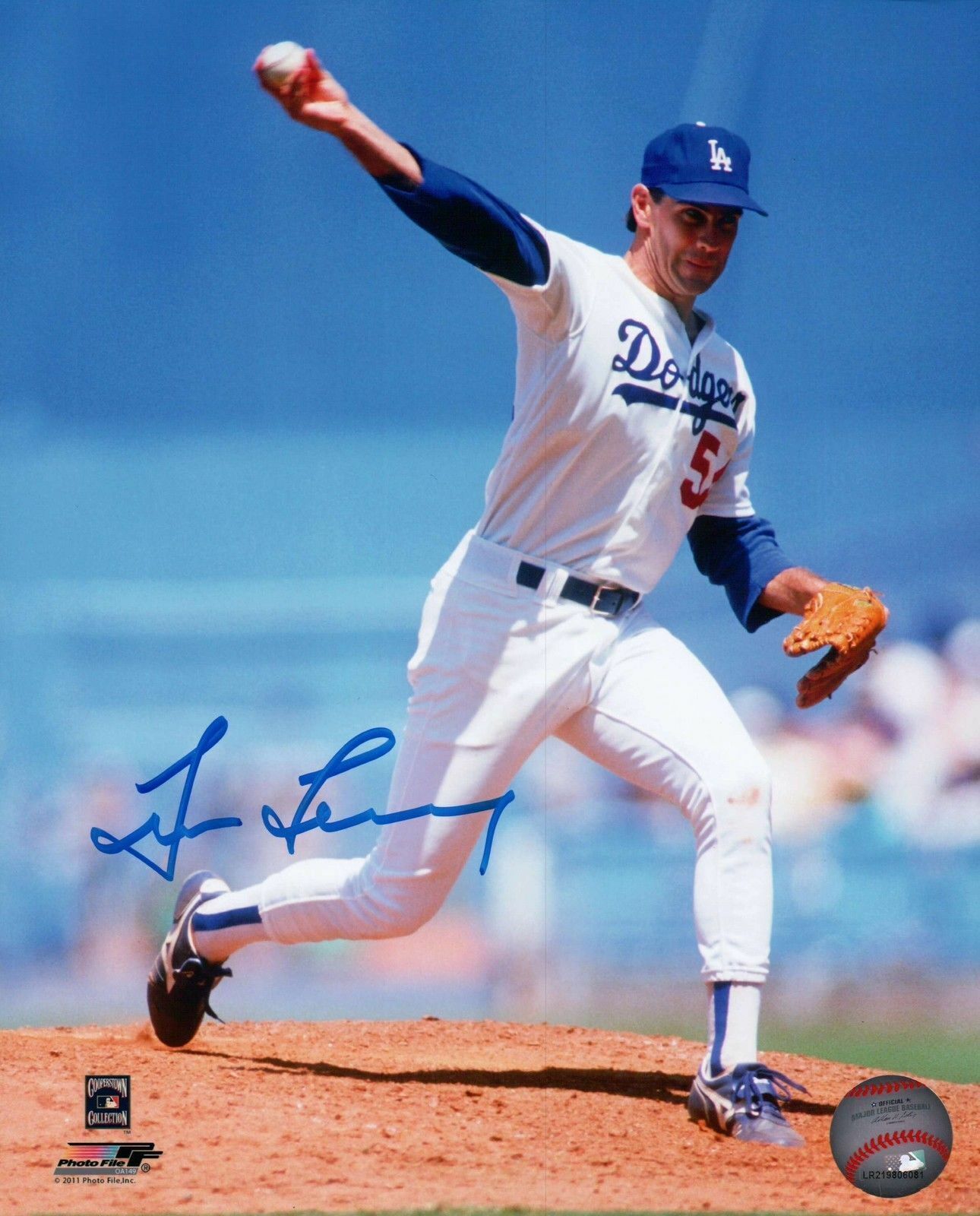 Tim Leary Signed 8X10 Photo Poster painting Autograph LA Dodgers Releasing Pitch Auto w/COA