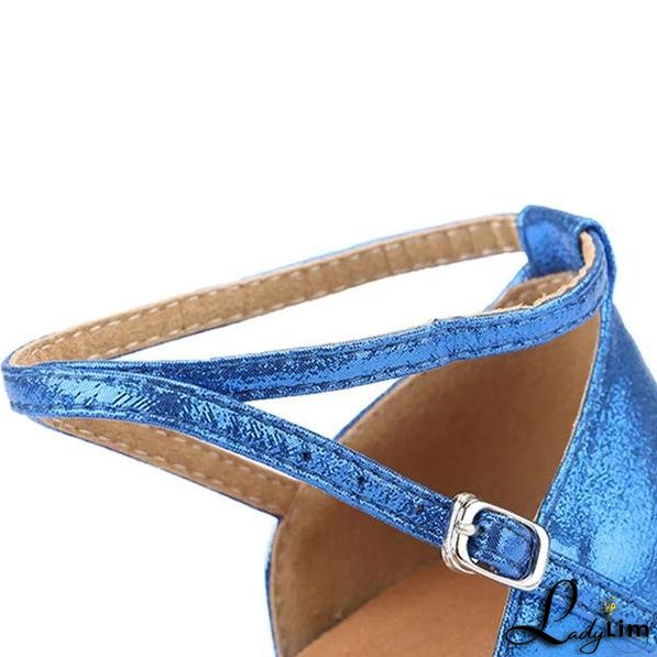 Modern and Comfortable winter Shoes