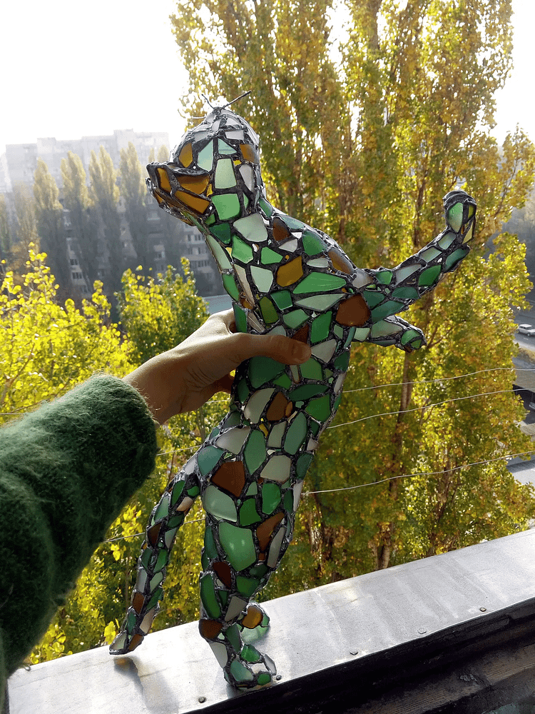 Climbing Cat Sea Stained Glass Figurine Light