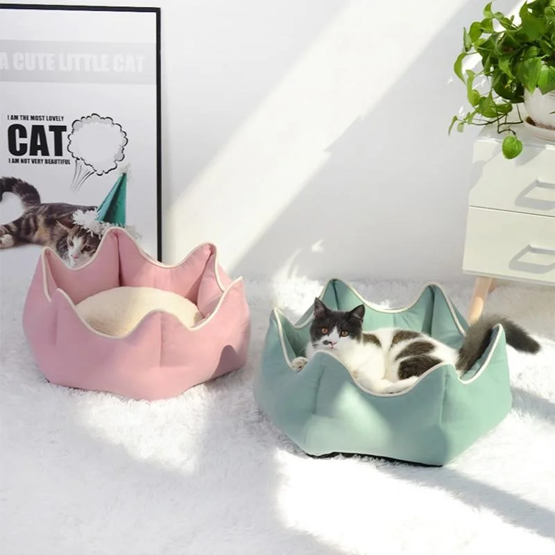 Cute Crown Shaped Pet Bed