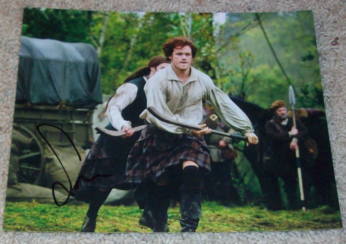 SAM HEUGHAN SIGNED AUTOGRAPH OUTLANDER 8x10 Photo Poster painting D w/PROOF JAMIE FRASER