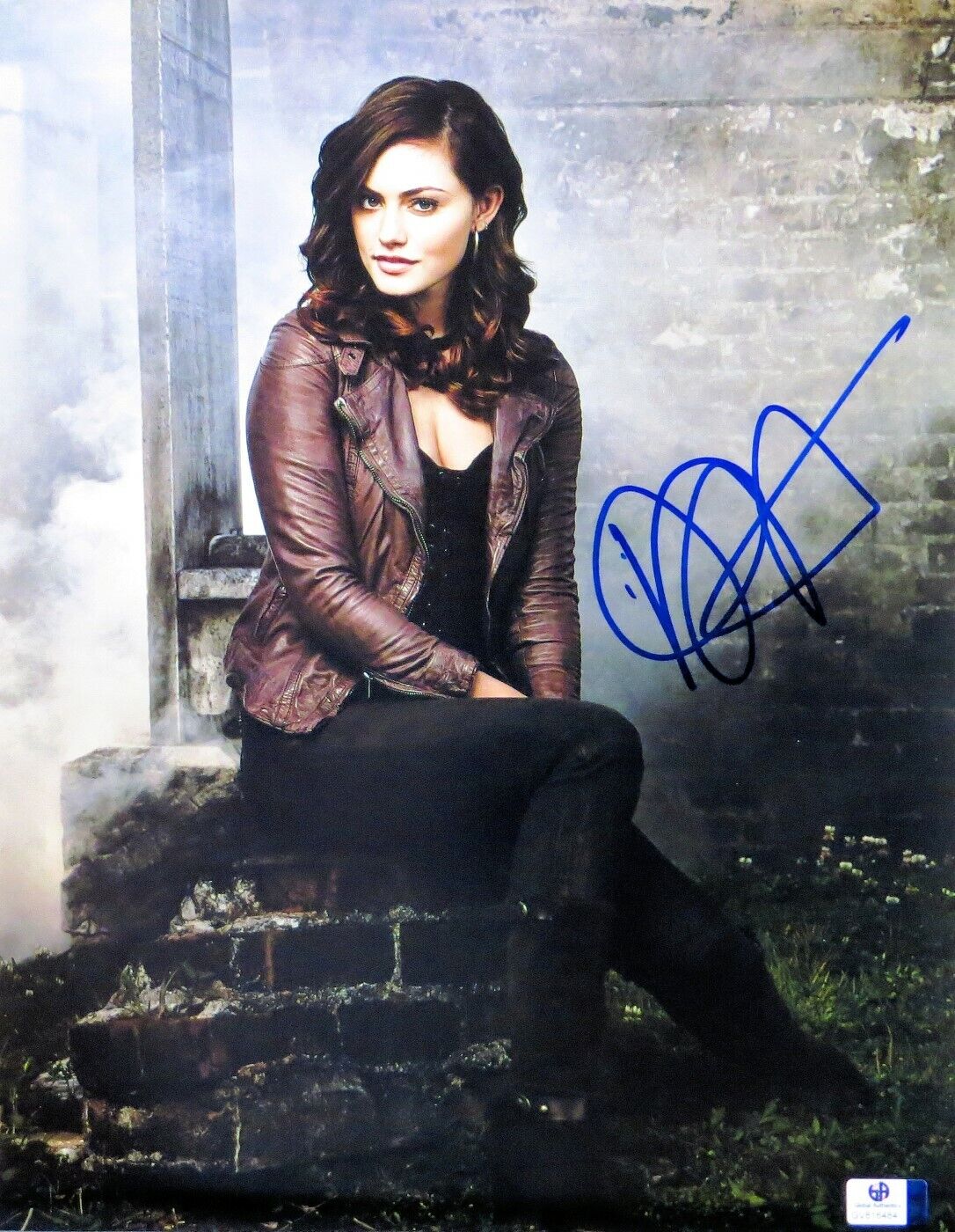 Phoebe Tomkin Signed Autographed 11X14 Photo Poster painting The Vampire Diaries GV816484