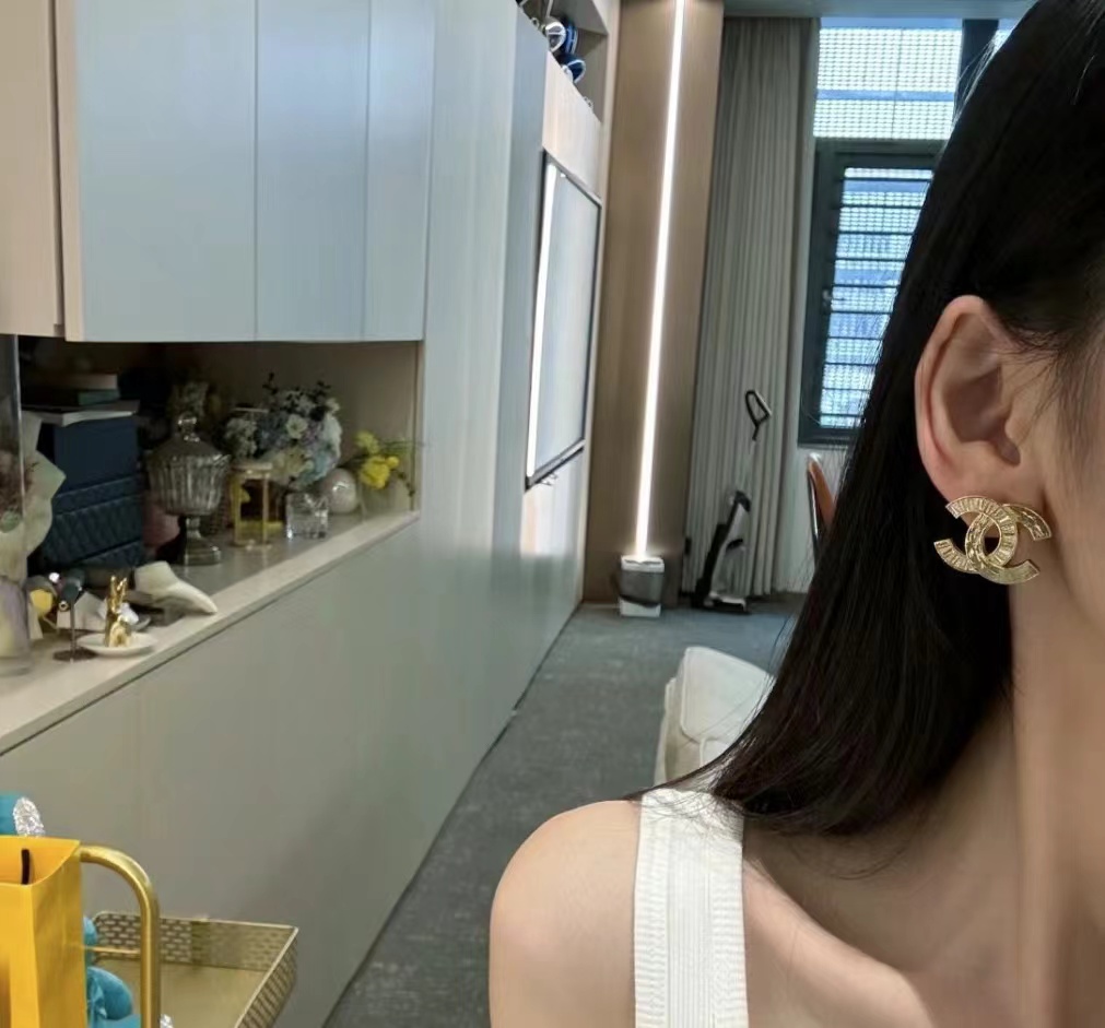 Buy replica Chanel Big Gold Double C Stud Earrings and replica jewelry from PICKS Jewelry
