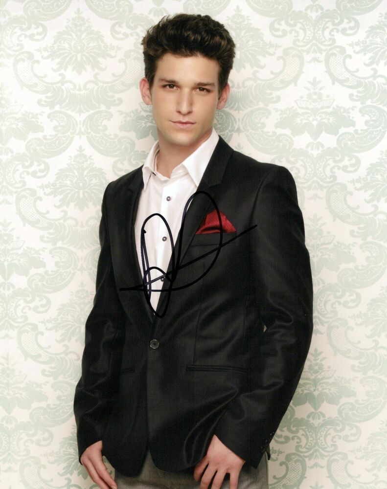 Daren Kagasoff head shot autographed Photo Poster painting signed 8x10 #2