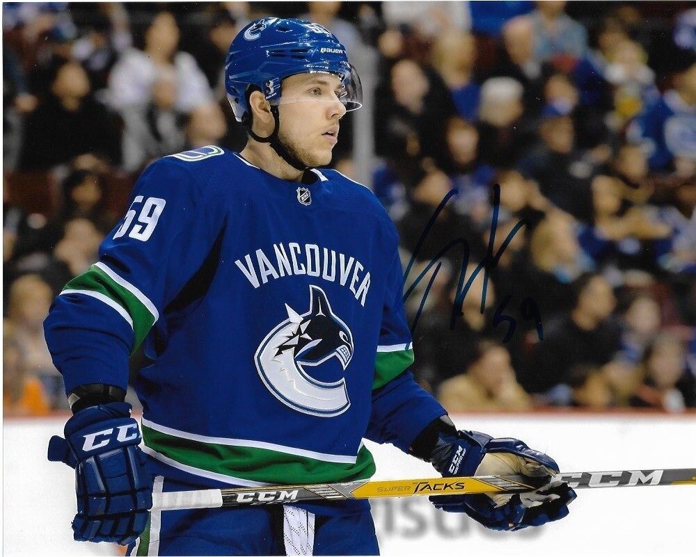 Vancouver Canucks Ashton Sautner Signed Autographed 8x10 Photo Poster painting COA #2