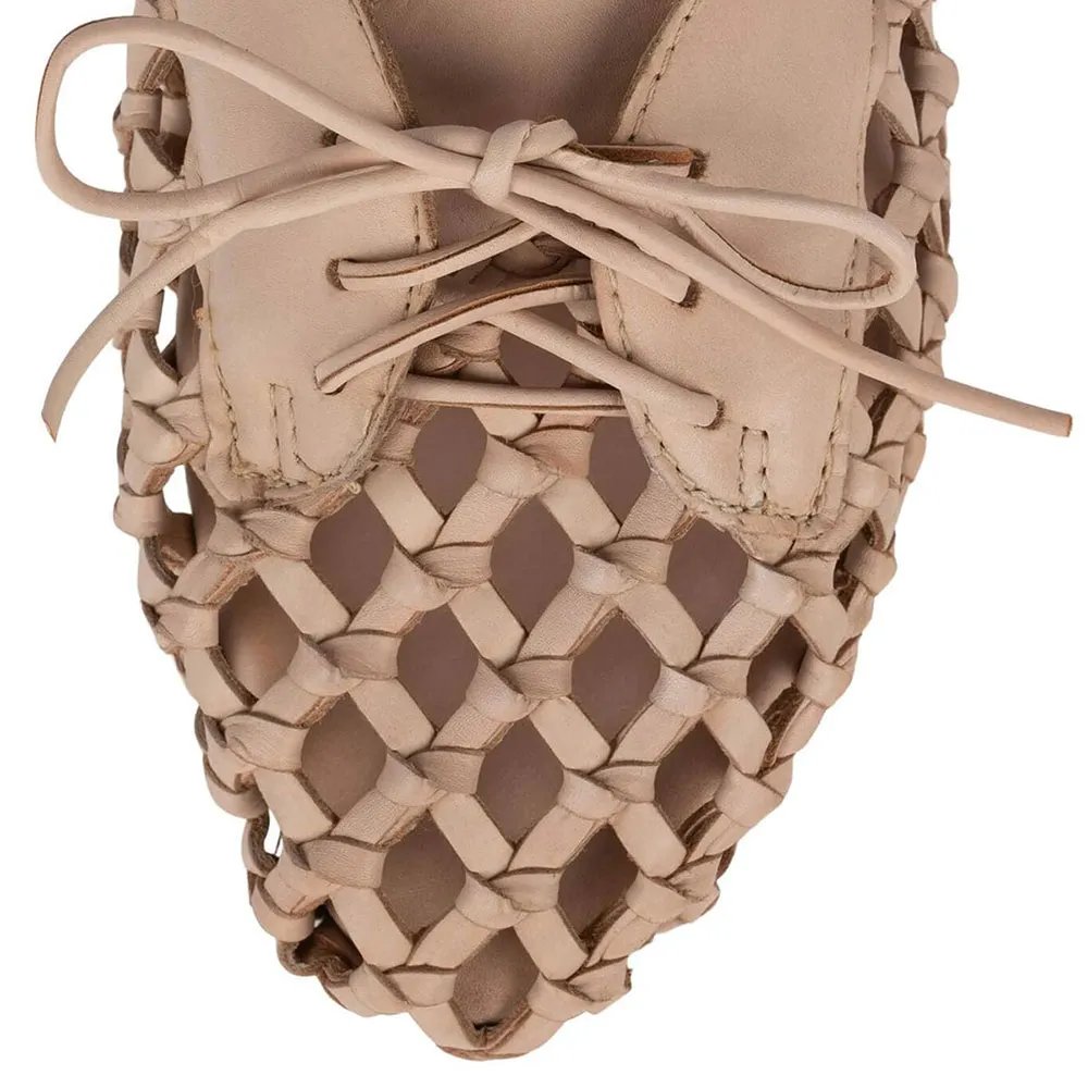YDN Lace-Up Round Toe Woven Cut-Out Flat Shoes Women in Nude