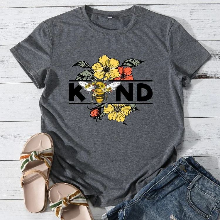 Kind bee Round Neck T-shirt-0025912