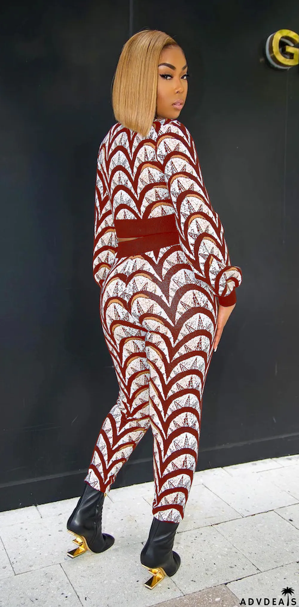 Fashion Casual Long-sleeved Long Pants Clash Color Printing Two-piece Suit