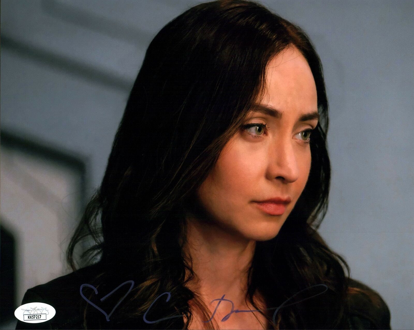 Courtney Ford Legends of Tomorrow 8x10 Photo Poster painting Signed Autograph JSA Certified COA