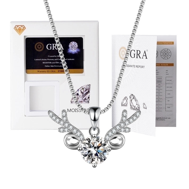 925 Sterling Silver Moissanite Plating Inlay Heart Shape Crown Pendant Necklace