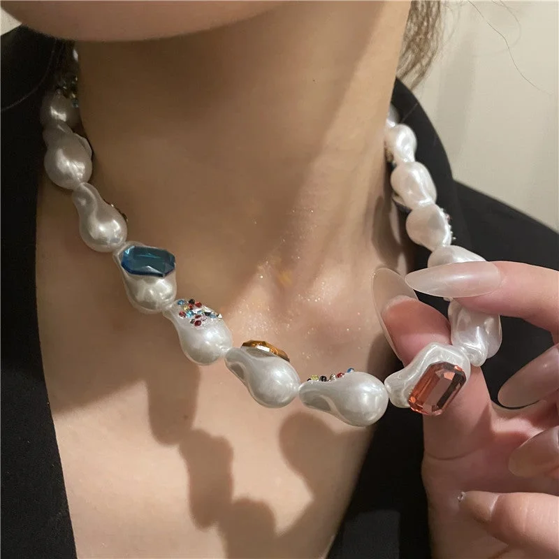 Vintage Shaped Large Pearl Short Necklace