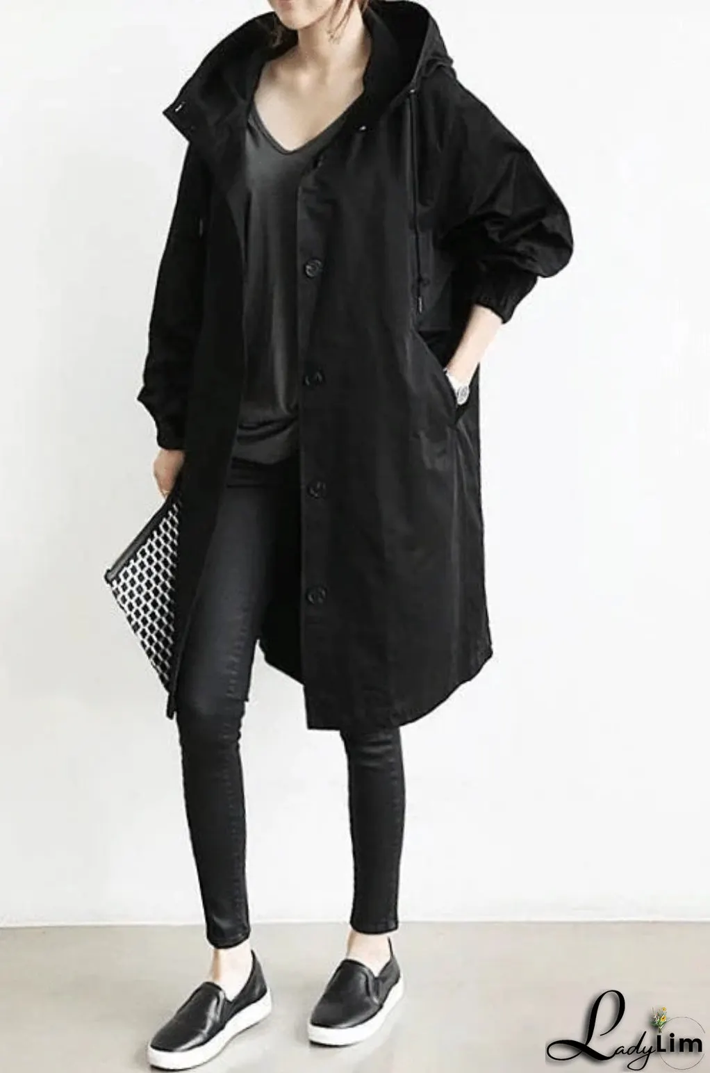 Fashionable and Minimalist general garment
