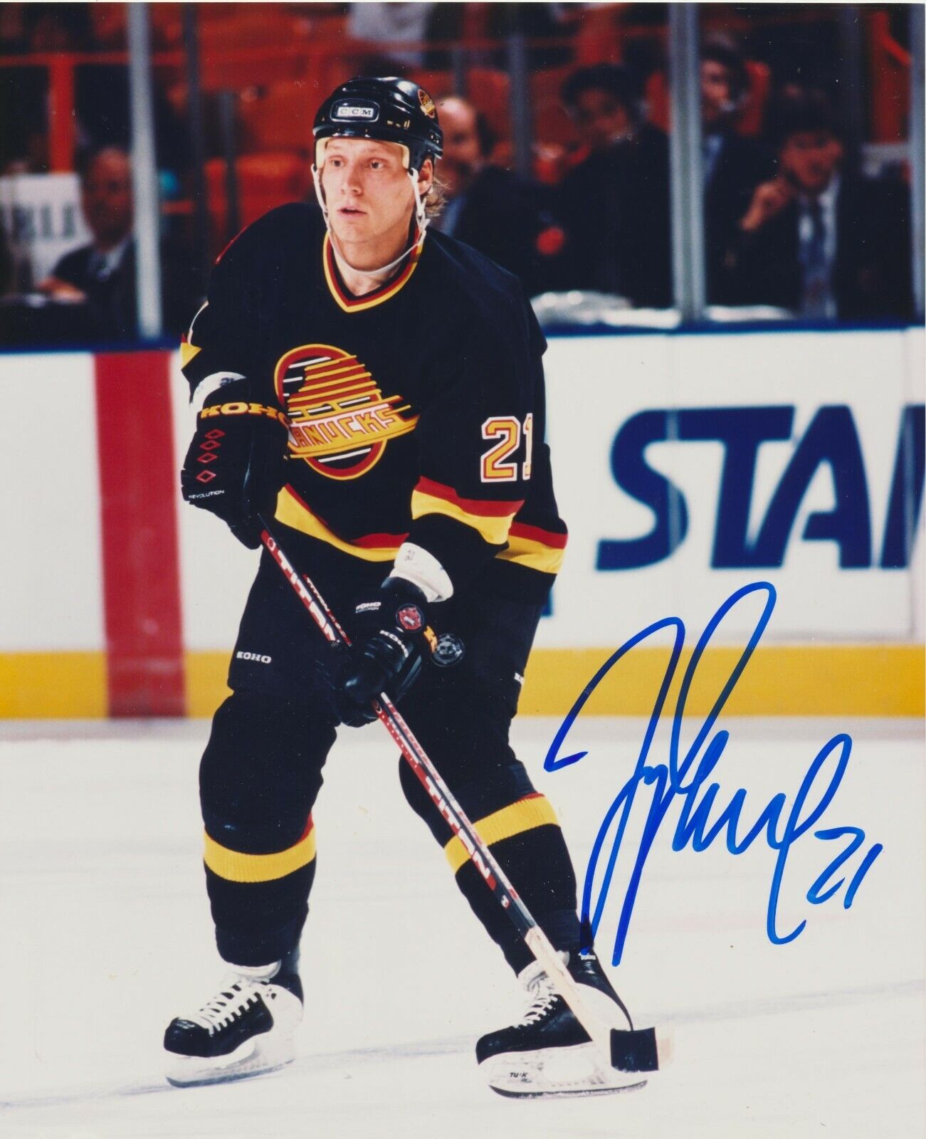 Jyrki Lumme Autographed 8x10 Vancouver CanucksB725