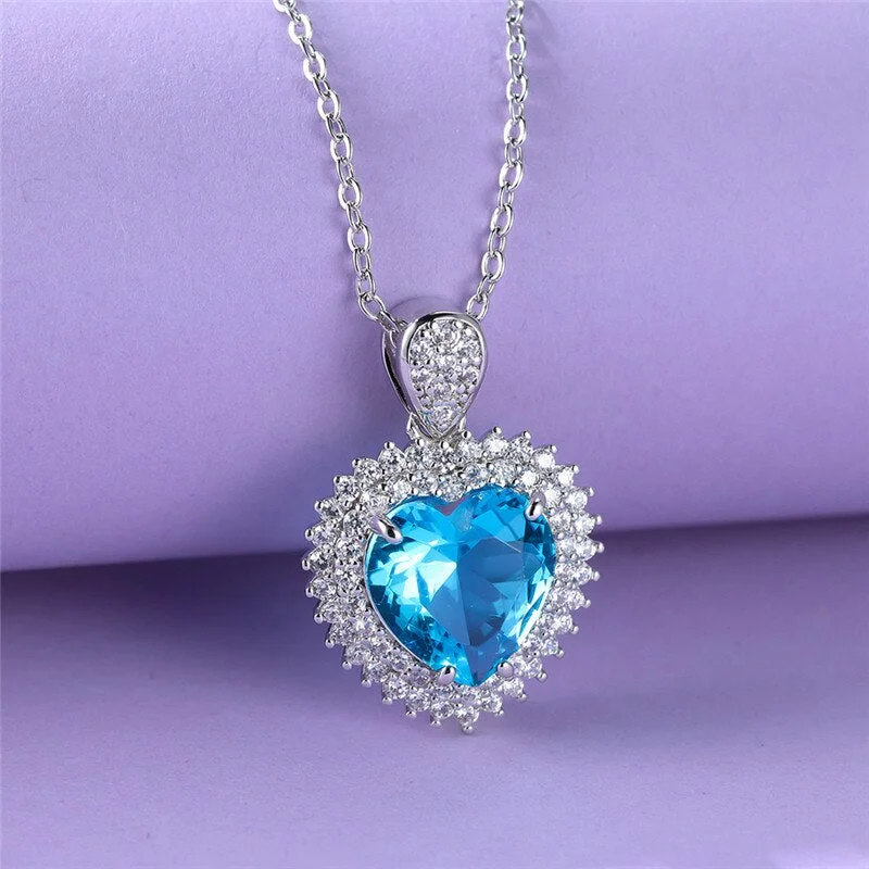 Trendy Female Crystal Hear Pendant Necklace Charm Silver Color Chain Necklaces For Women Cute Light Blue Zircon Wedding Necklace