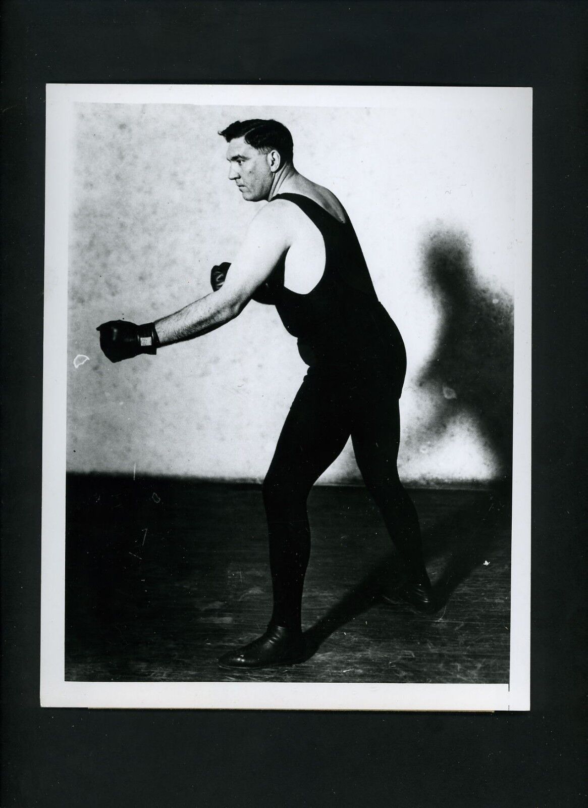 Boxer Jess Willard boxing pose 1950's Press Photo Poster painting of circa 1920 image