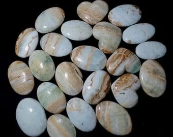 pornhint Pornhint 2 Kg Beautiful Quality Caribbean Blue Calcite Palm,Hearts Stones