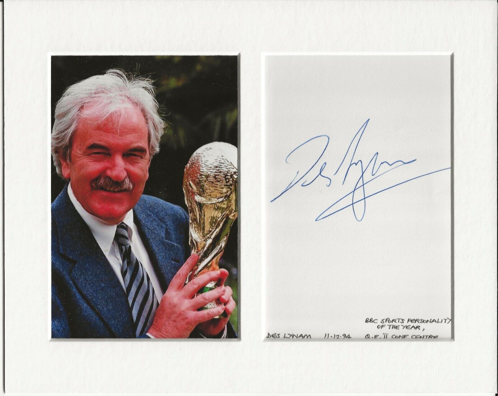 Des Lynam sports presenter genuine authentic autograph signature and Photo Poster painting AFTAL