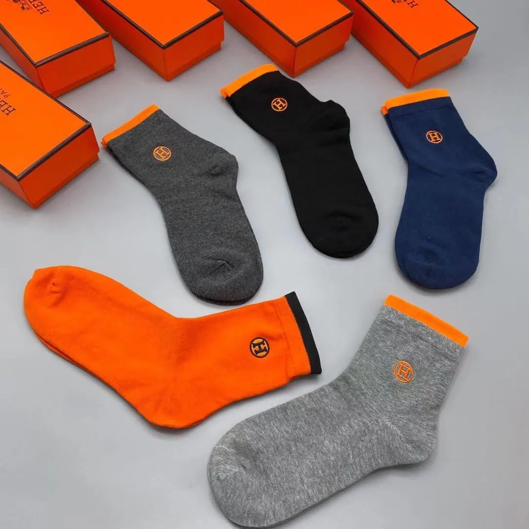 5 Pairs of Socks in a Box Men's Long Socks Men's Casual High-end Gift Box Fashionable Men's Mid-Calf Socks