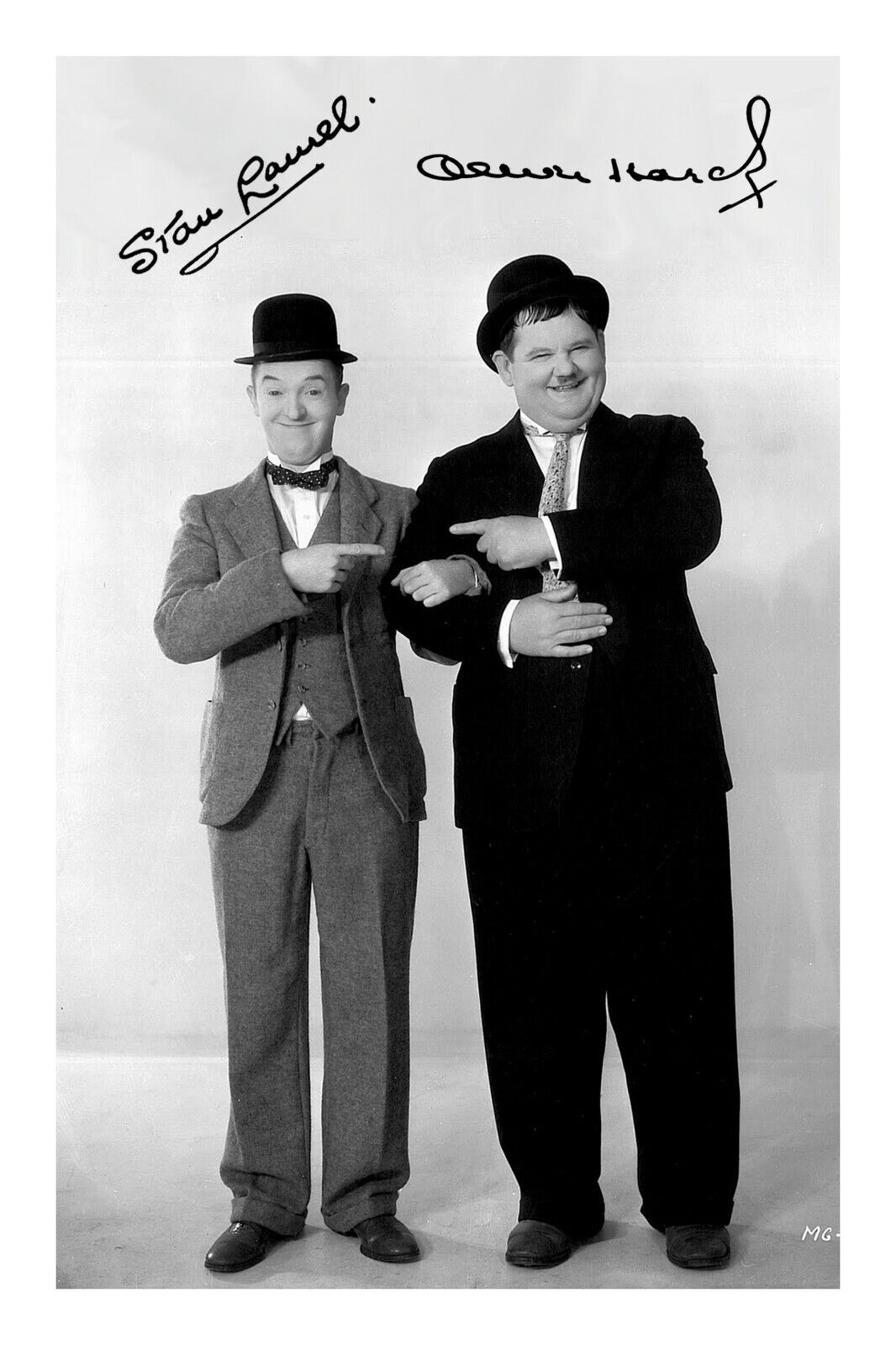 Laurel and Hardy Signed A4 Photo Poster painting Print Autograph Stan & Oliver Comedy