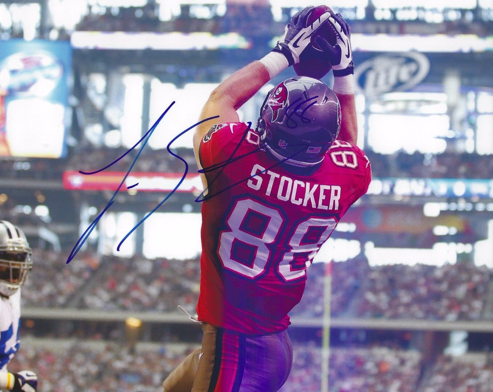 Autographed Luke Stocker 8X10 Tampa Bay Buccaneers Photo Poster painting with COA