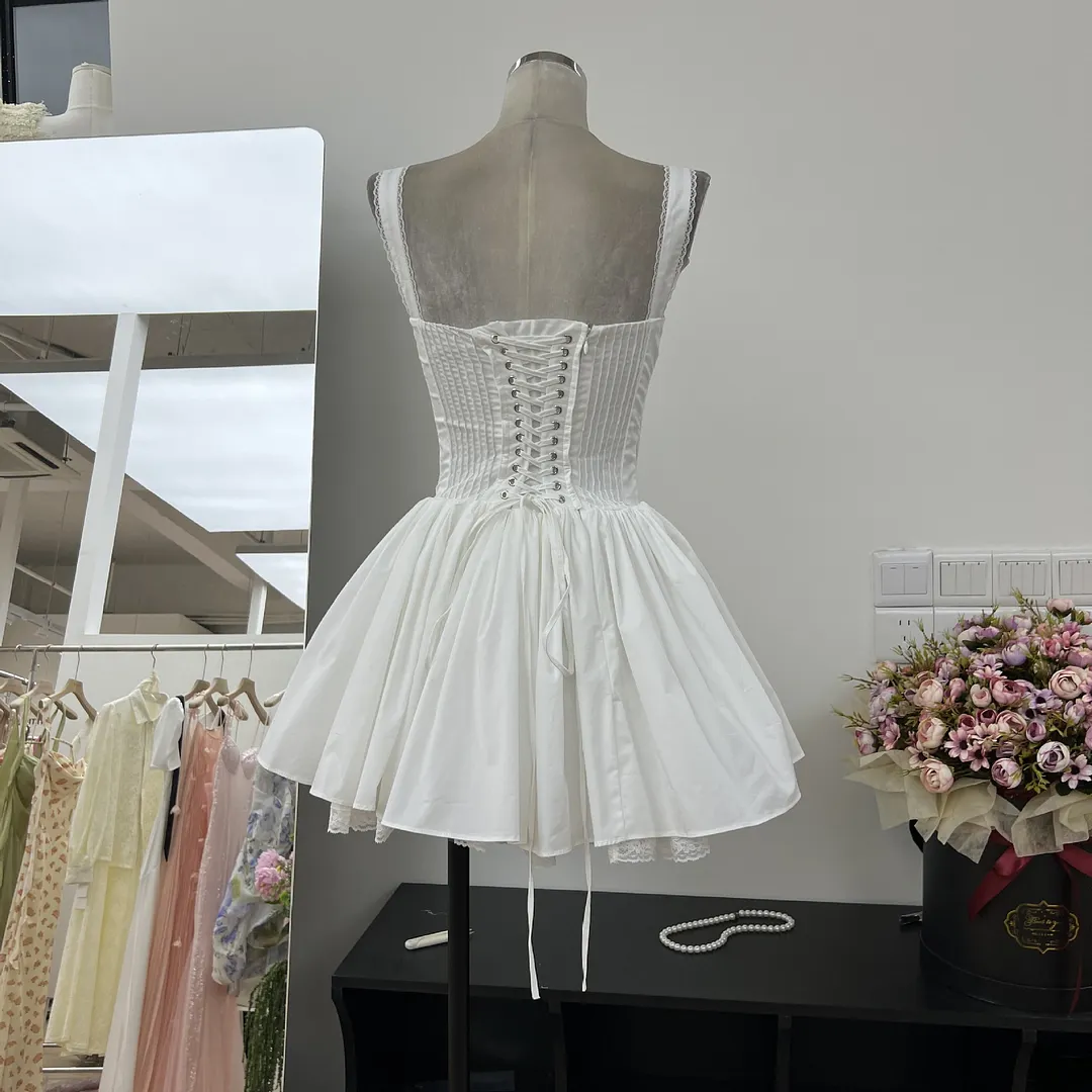 Brownm British Fashion Light Luxury Elegant Lace Side Heavy Industry Car Strip Court Strap To The Waist Solid Color Dress Short