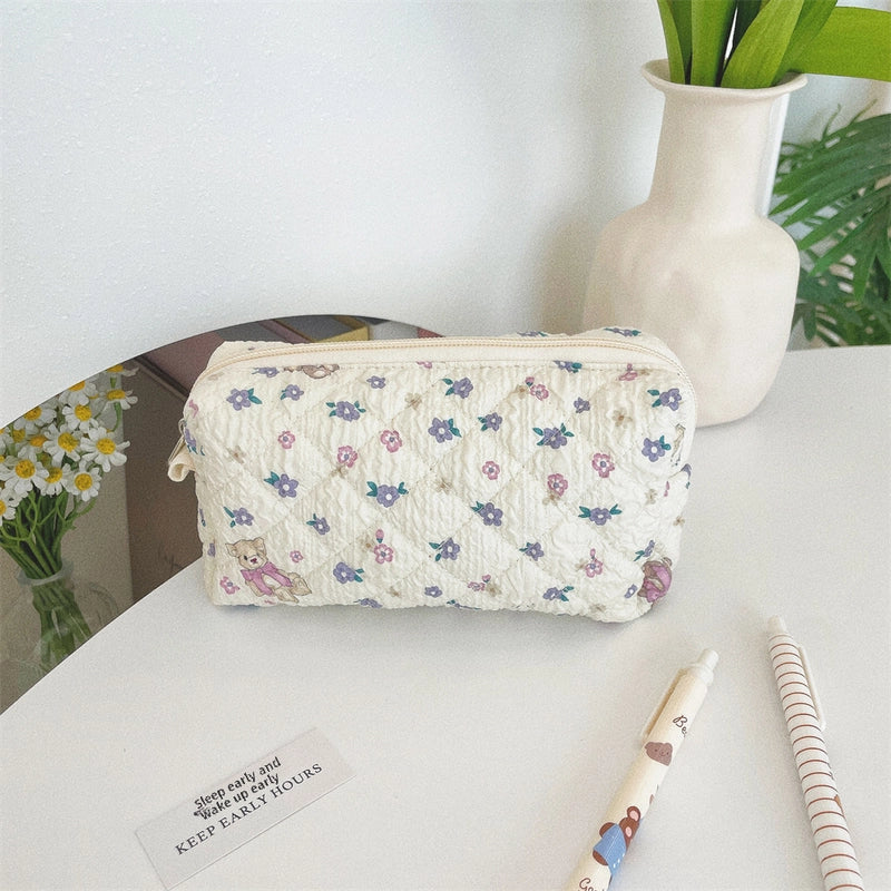 31291 Fresh Quilted Hand-held Cosmetic Bag Girl Large Capacity Cute Storage Student Zipper Stationery Bag Pencil Case