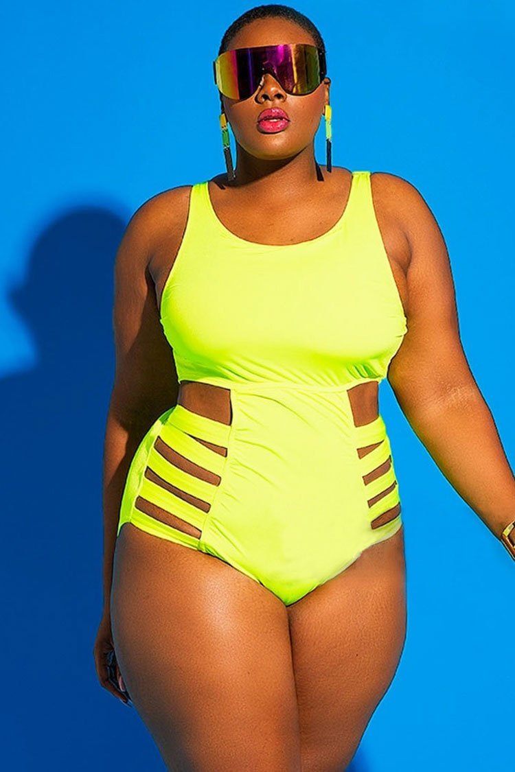 Plus Size Solid Strappy Cutout Monokini One Piece Swimsuit-elleschic