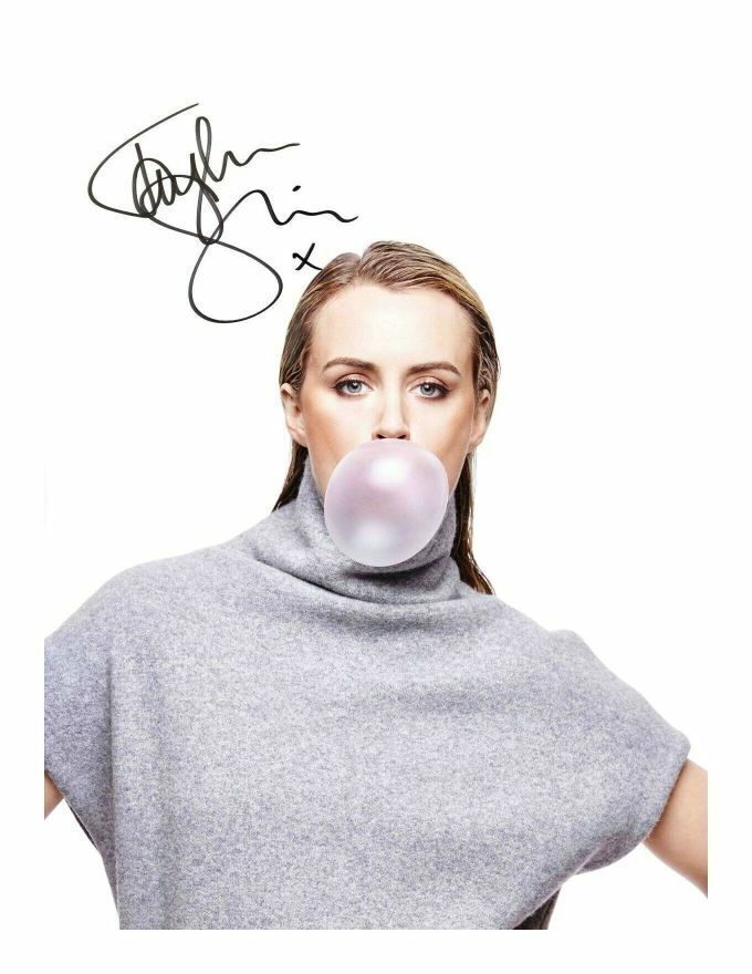 TAYLOR SCHILLING - ORANGE IS THE NEW BLACK AUTOGRAPH SIGNED PP Photo Poster painting POSTER