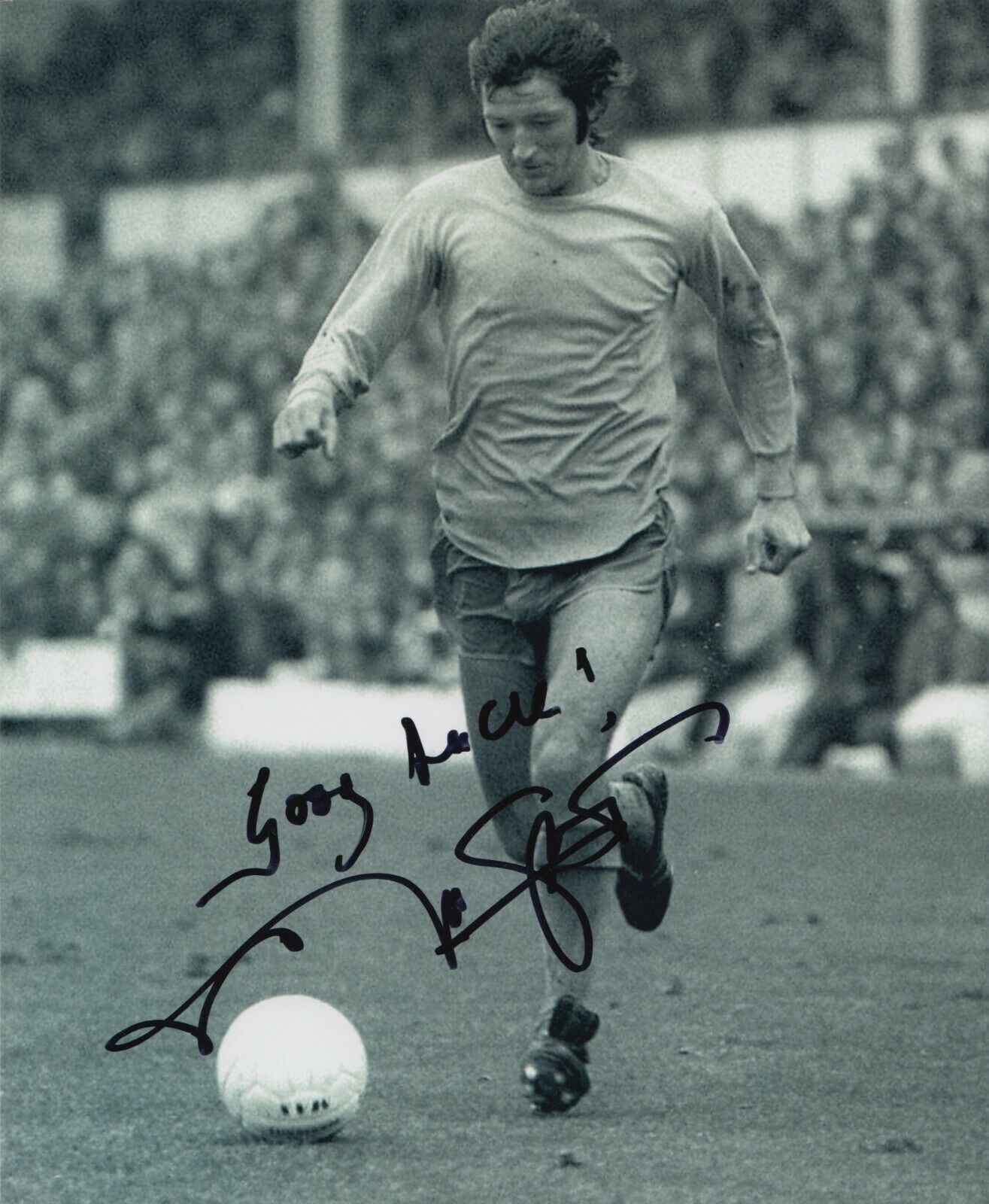 Frank Worthington Hand Signed 10x8 Photo Poster painting - Football Autograph.