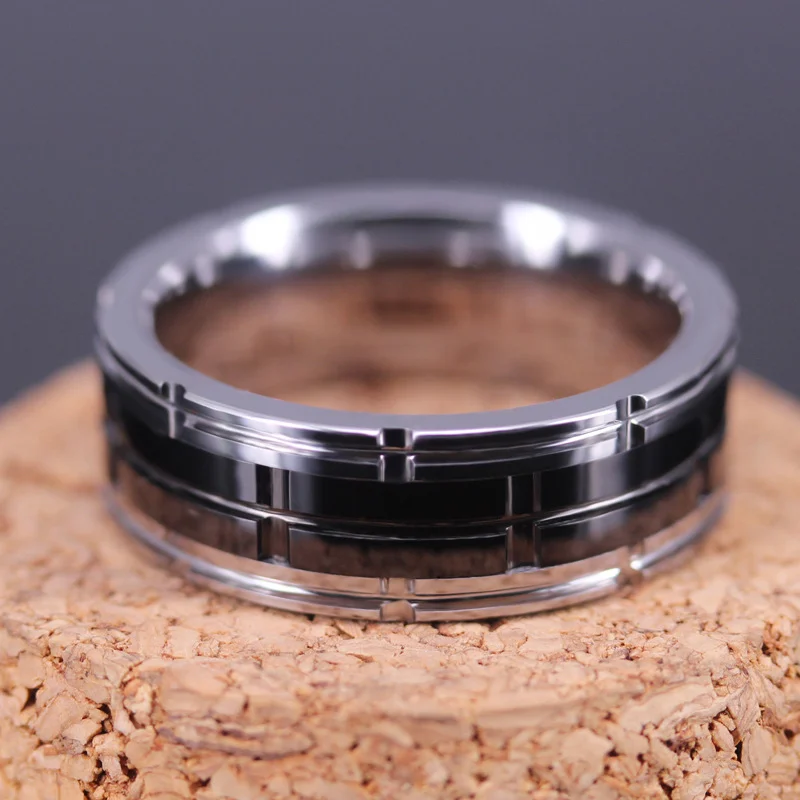 8MM Women's Or Men's Silver Flat Tungsten Carbide Rings Grooved Finshed 