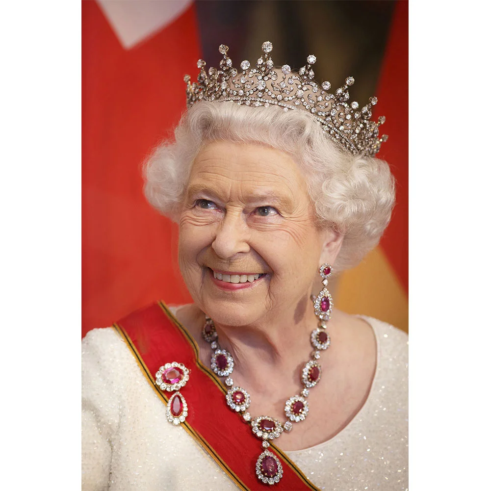 Diamond Painting - Full Round/Square Drill - Queen Elizabeth II(40*50 - 50*60cm)