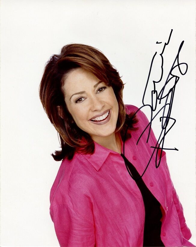 PATRICIA HEATON In-person Signed Photo Poster painting - Everybody Loves Raymond