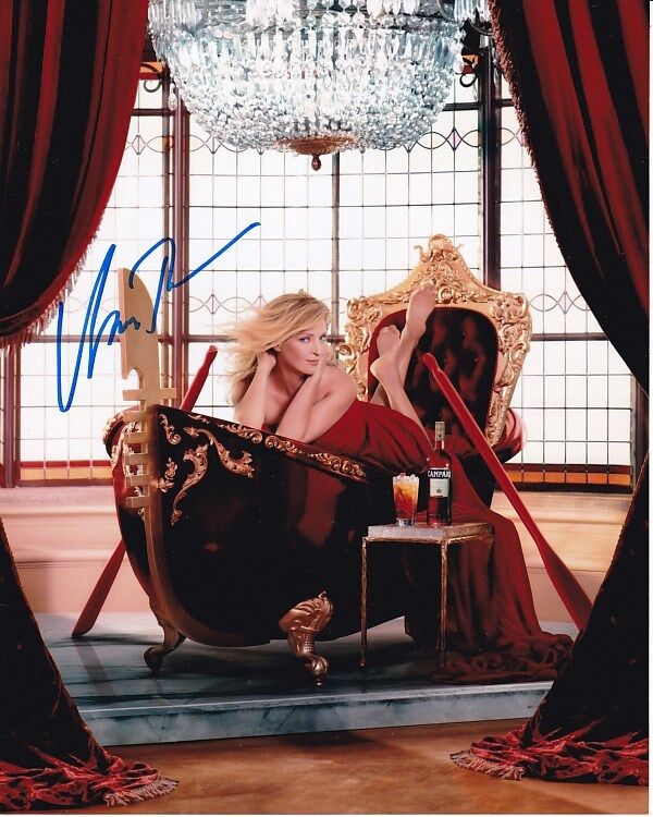 UMA THURMAN Signed Autographed Photo Poster painting