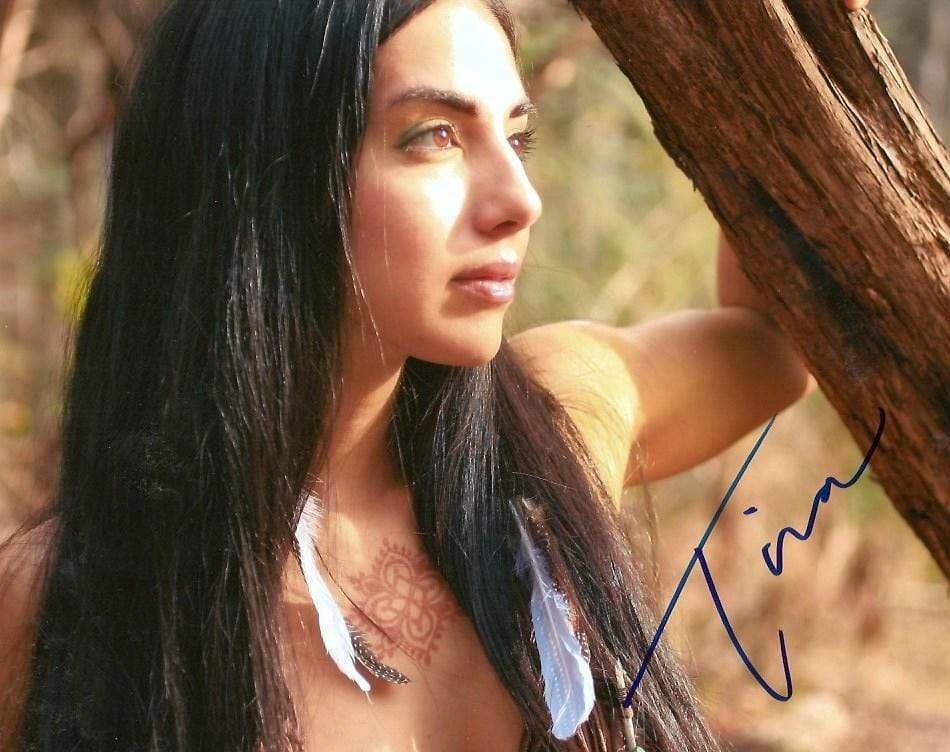 ACTRESS Tina Rodriguez autograph, In-Person signed Photo Poster painting