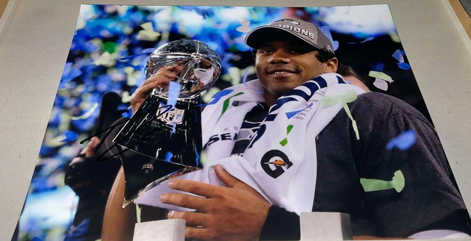 Russell Wilson Seattle Seahawks Super Bowl Signed 11x14 Autographed Photo Poster painting COA