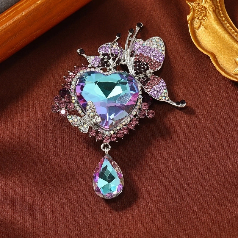 Retro Pin Heart Shape Alloy Rhinestone Women’s Brooches